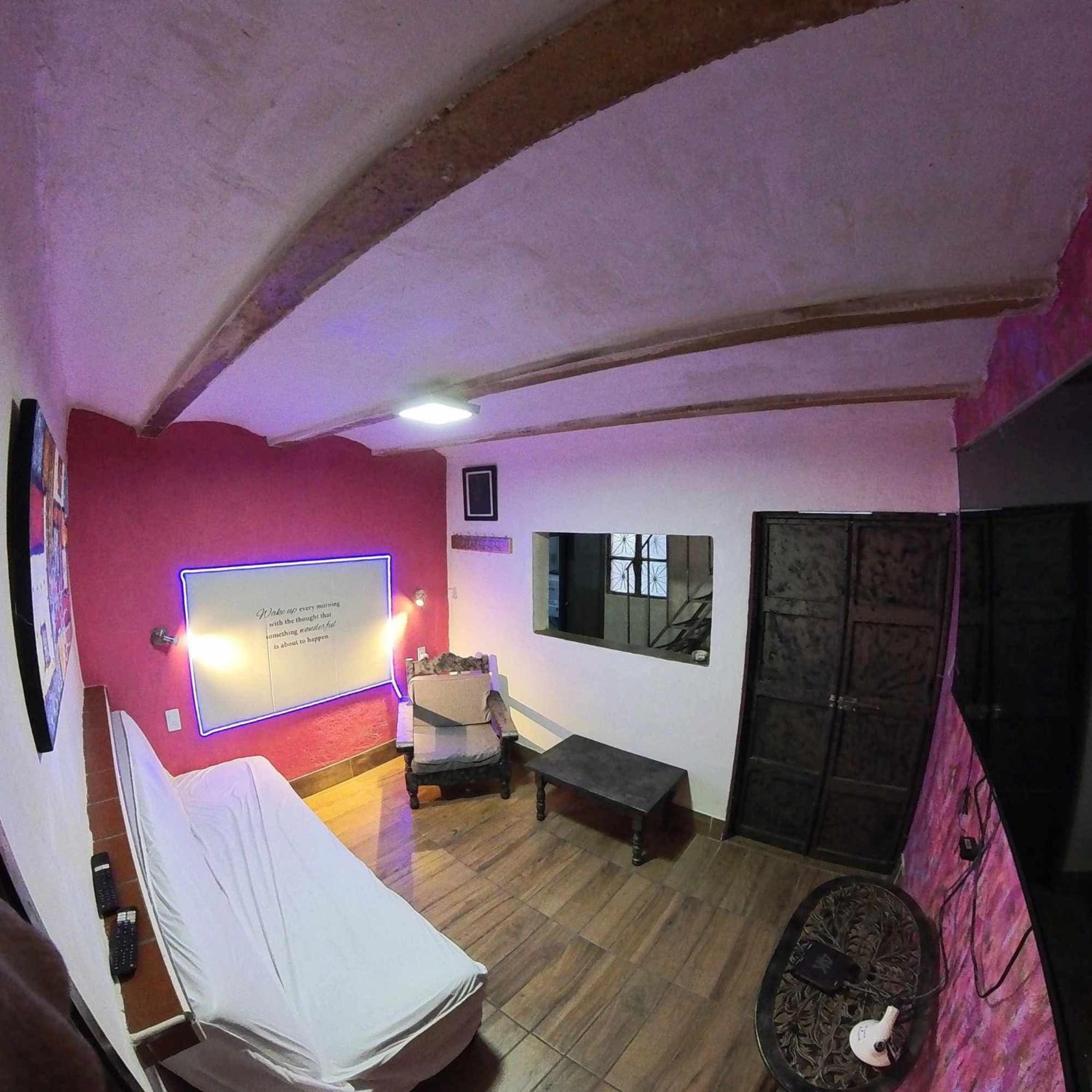 Mini Casa Cerca Del Callejon Del Beso *